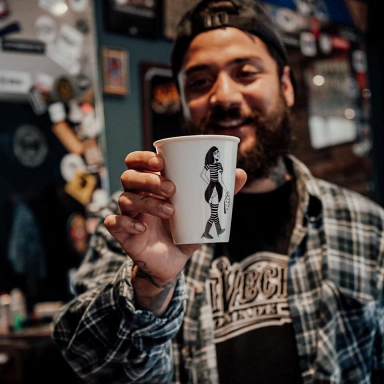 Alley Cat Your last chance to look good